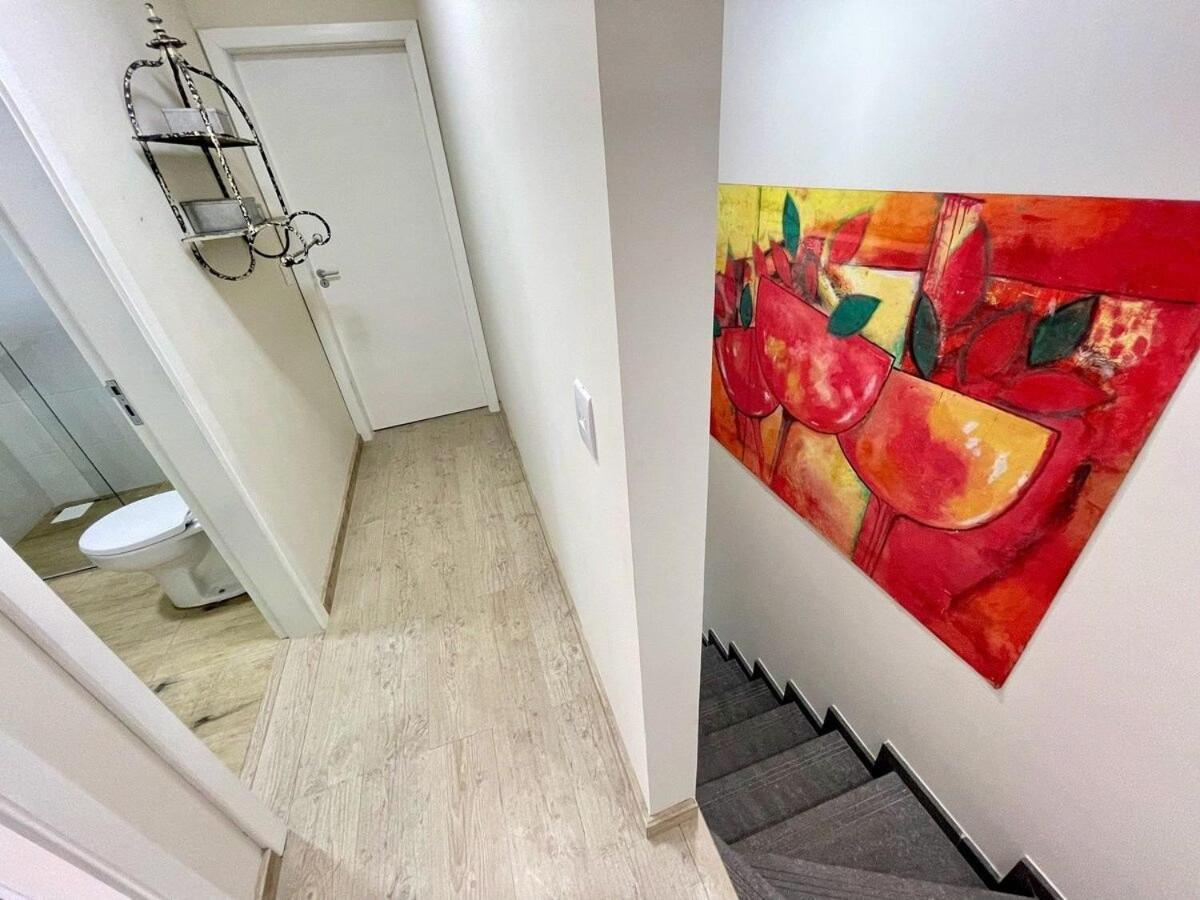 Casa Triplex 3 Dorm A 6Qd Rua Coberta Canela Exterior photo