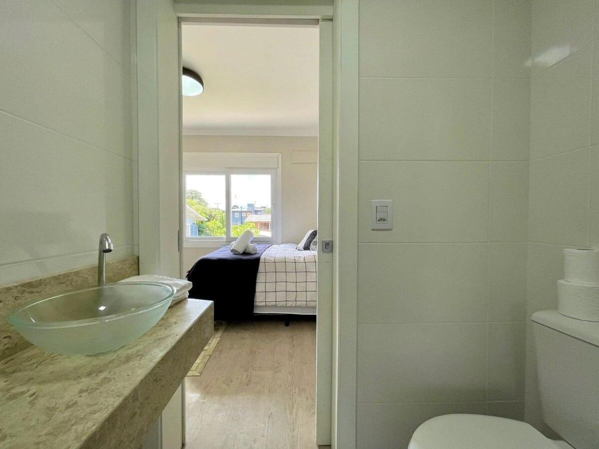 Casa Triplex 3 Dorm A 6Qd Rua Coberta Canela Exterior photo
