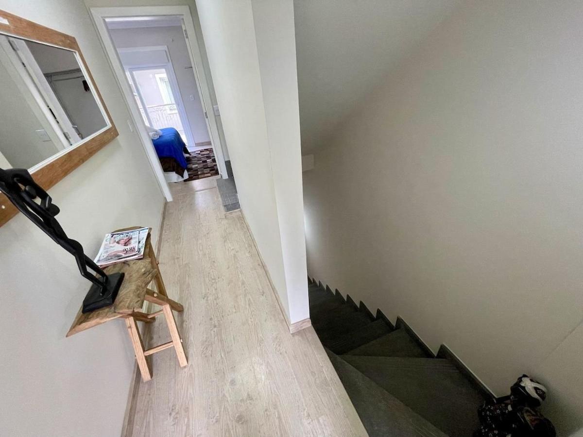 Casa Triplex 3 Dorm A 6Qd Rua Coberta Canela Exterior photo